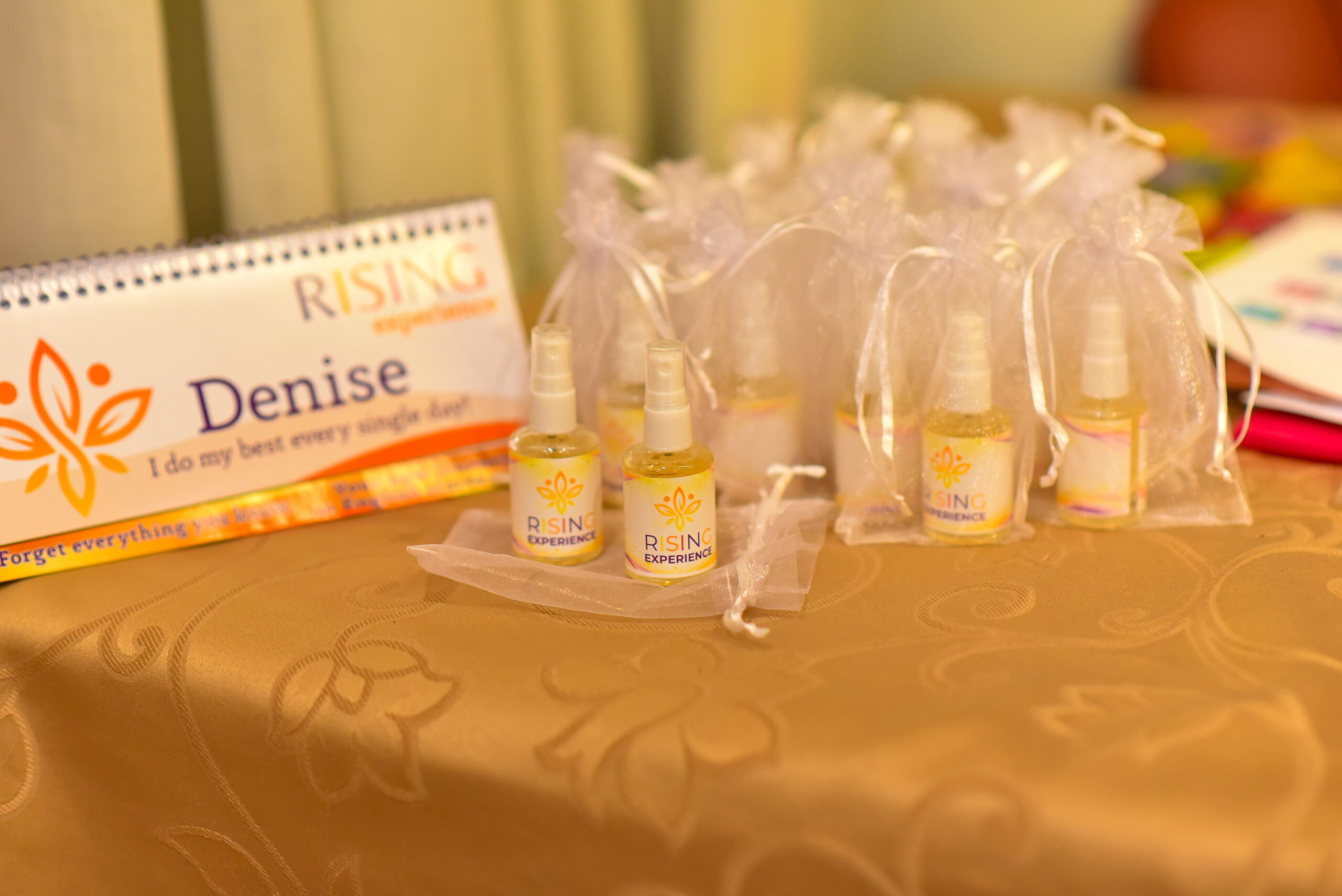 Display de Mesa Personalizado - Imagem 8